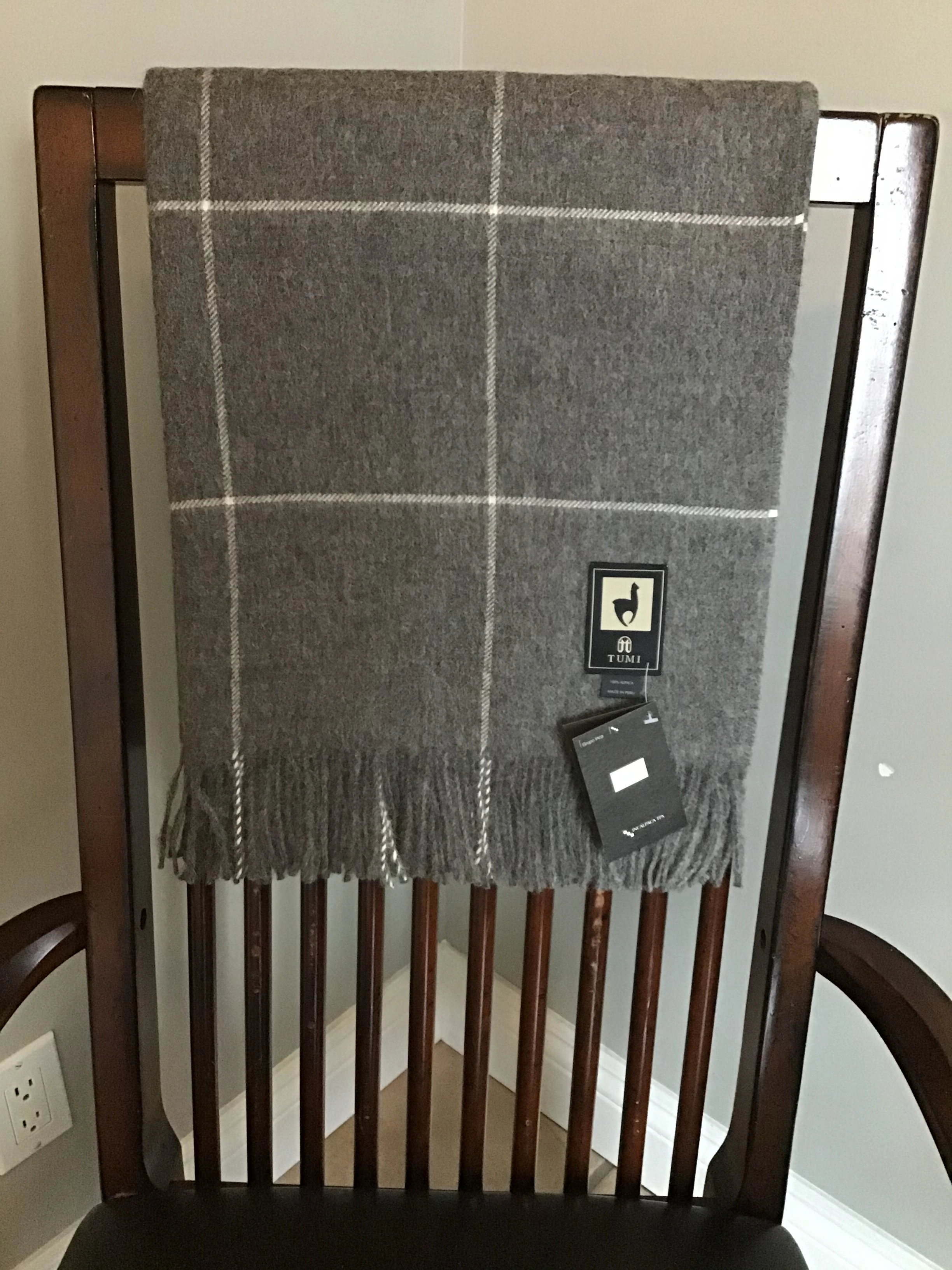 Luxuriously Soft Alpaca Throw – Wrap Yourself in Cloud-Like Comfort!